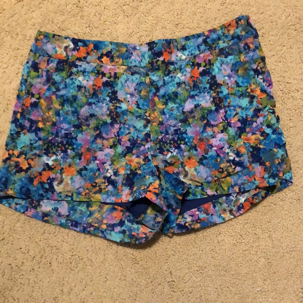 Patterned shorts